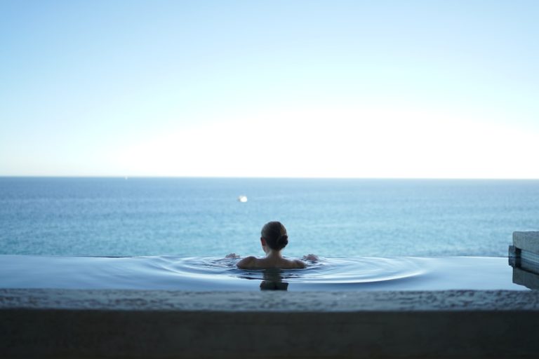 Understanding the Benefits and Experience of Tantric Massage in London