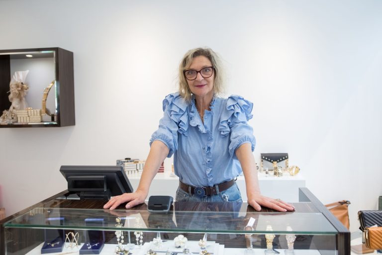 Is the gorjana jewelry store at Bridgewater Commons Worth Visiting?